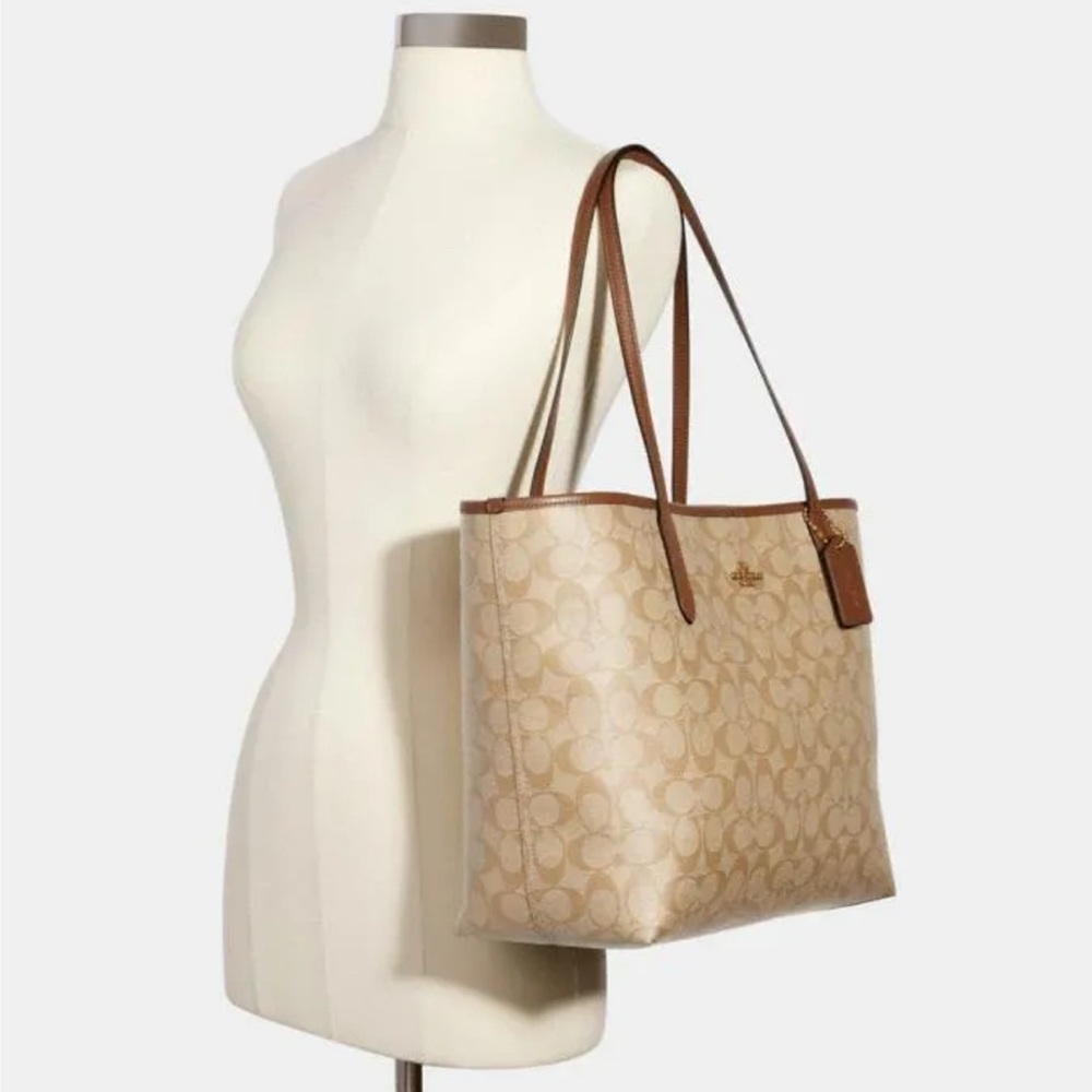 NWT Coach Tan Signature Tote Bag